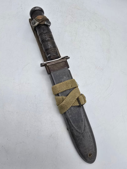 Poignard USN Mk2 USMC vp 4723 Camillus Lame