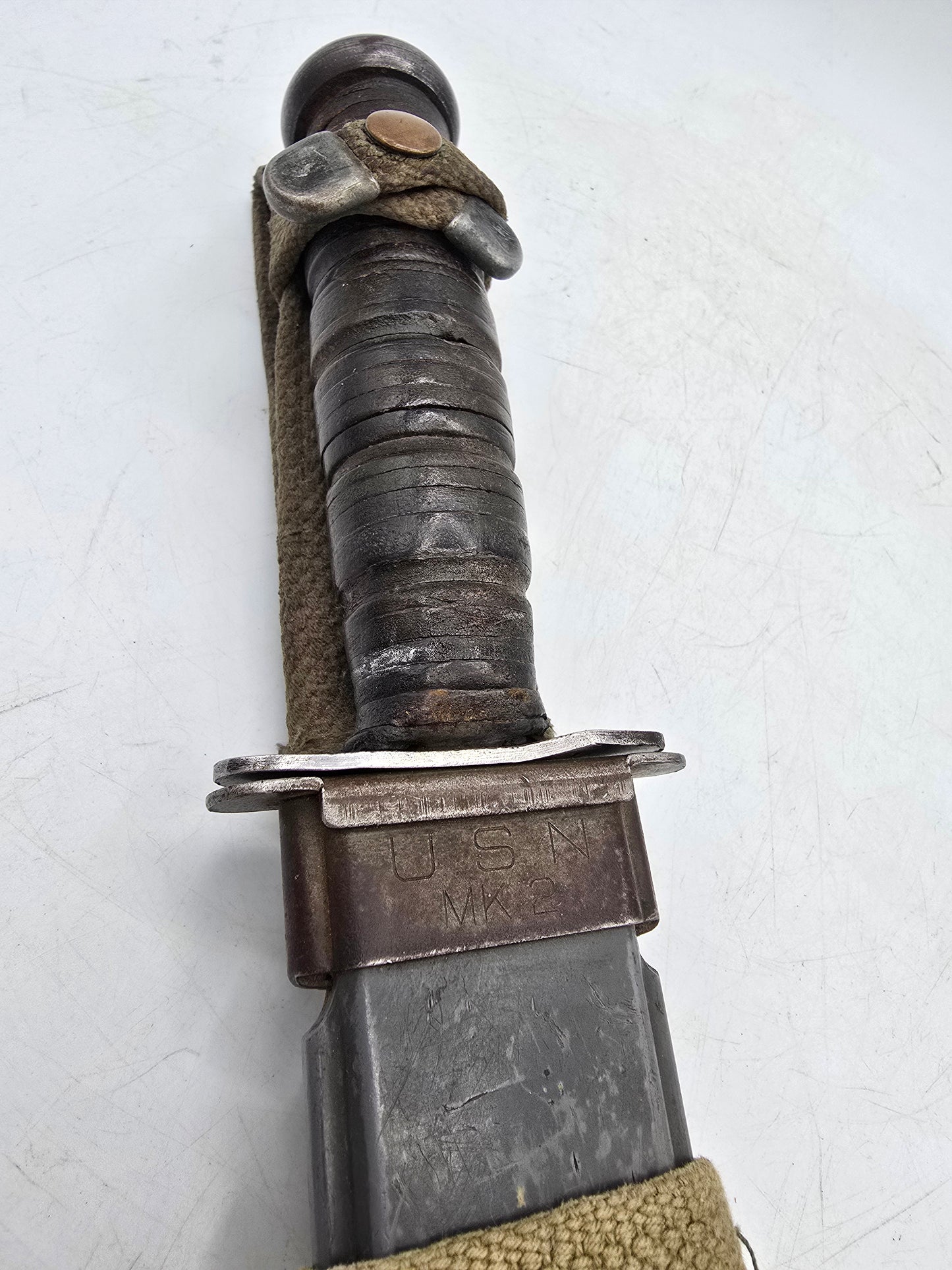 Poignard USN Mk2 USMC vp 4723 Camillus Lame