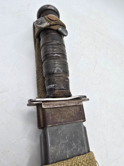 Poignard USN Mk2 USMC vp 4723 Camillus Lame