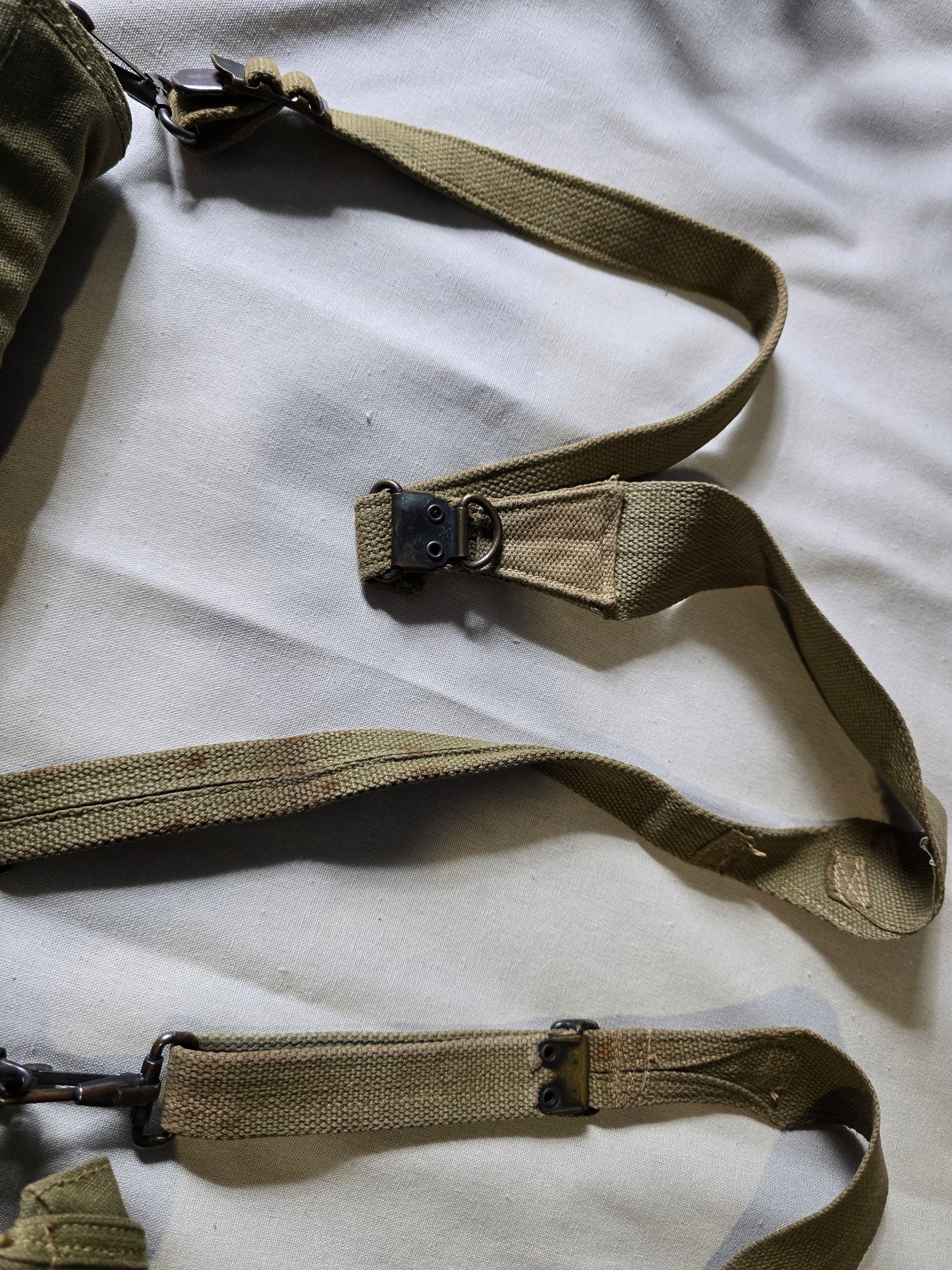 Lot x2 musette medic US WW2 avec sangle Riger made