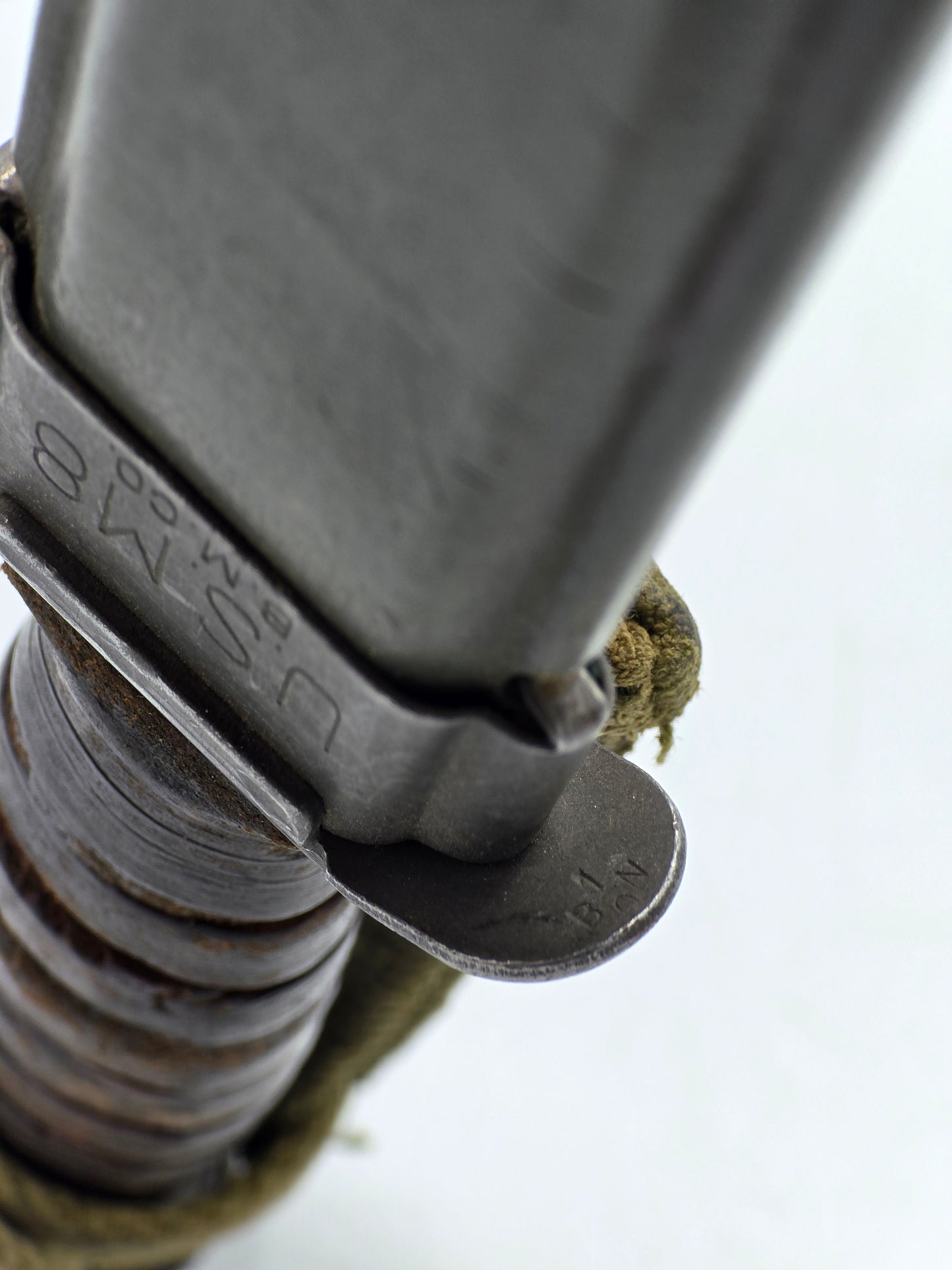 Poignard US M3 Impérial marquage garde