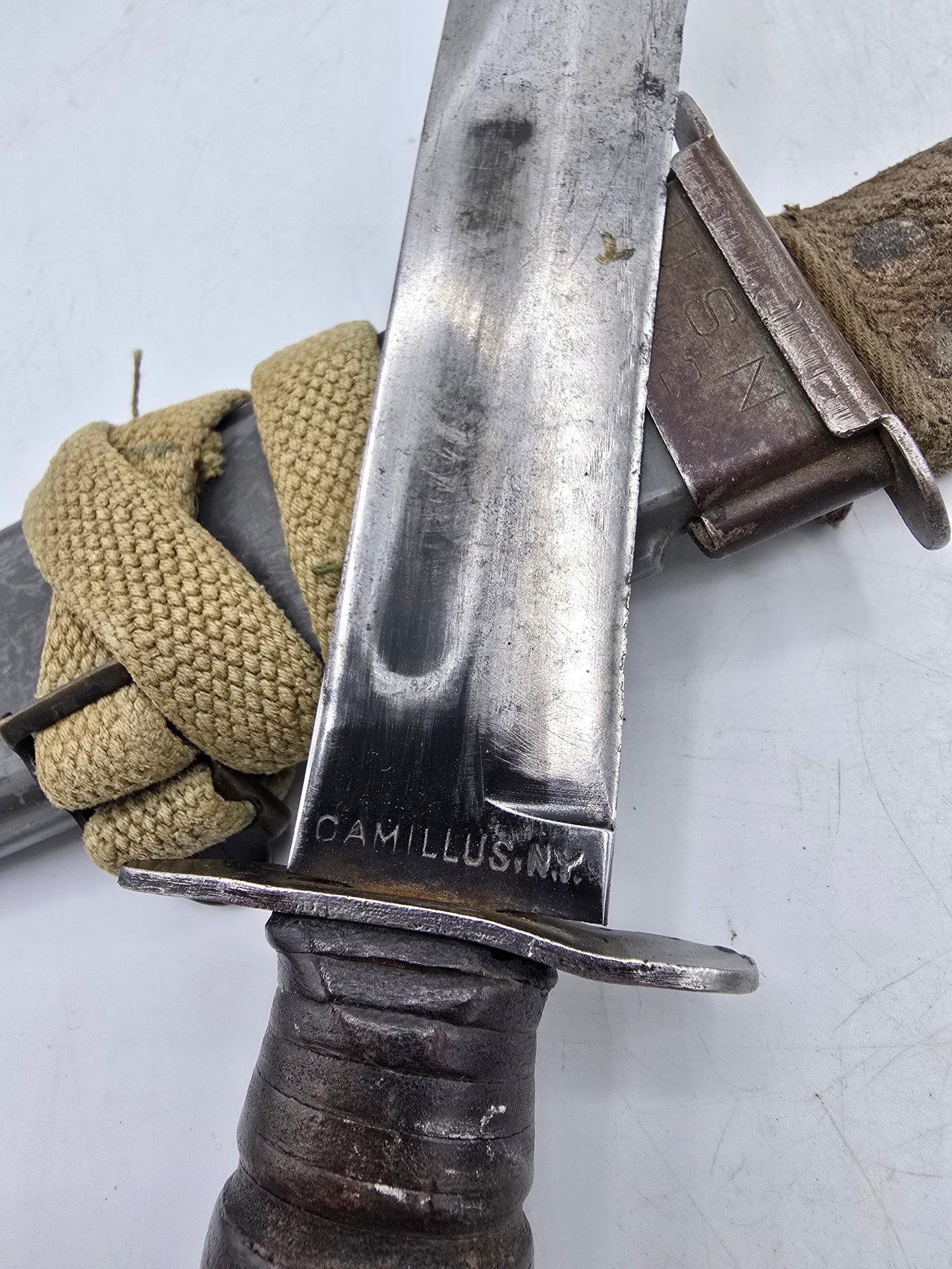 Poignard USN Mk2 USMC vp 4723 Camillus Lame