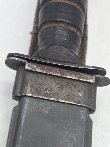 Poignard USN Mk2 Camillus NY garde etuis 6581 vp