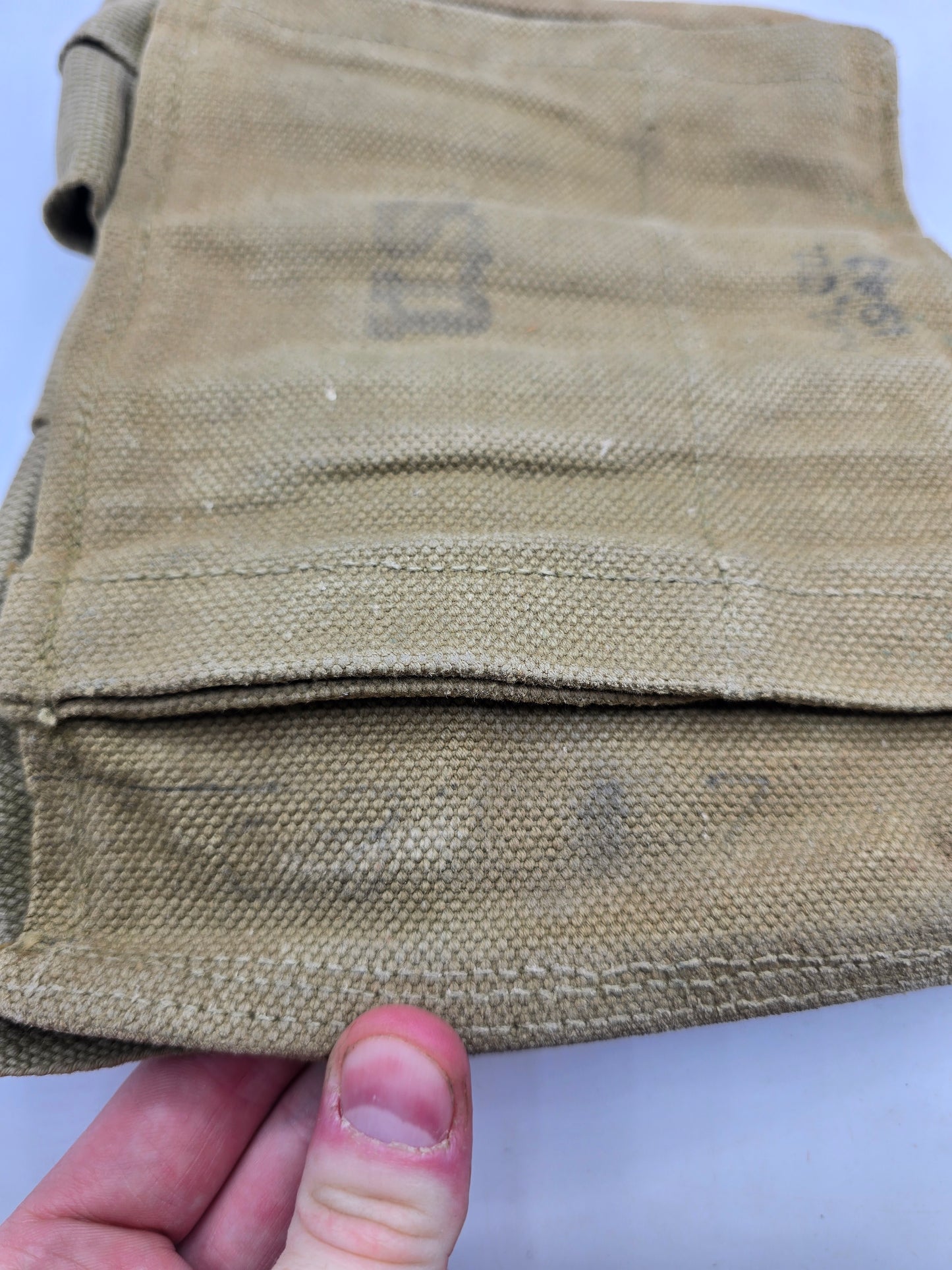 Portes chargeurs Thompson terrain RMCo. 1942 Laundry numbers. 3
