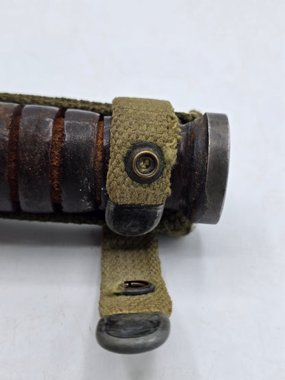 Poignard US M3 Impérial marquage garde