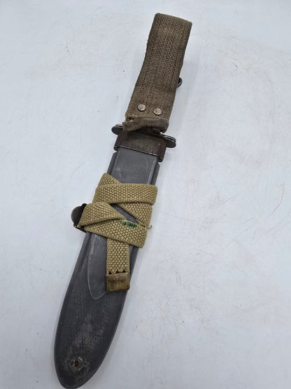 Poignard USN Mk2 USMC vp 4723 Camillus Lame