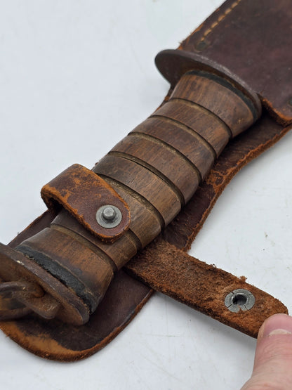 Poignard US WW2 EGW dent de scie nominatif