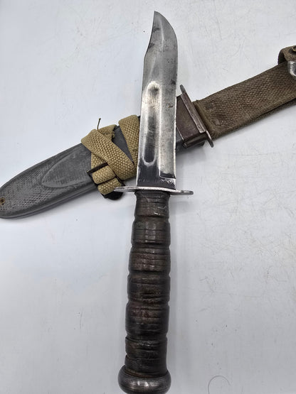 Poignard USN Mk2 USMC vp 4723 Camillus Lame