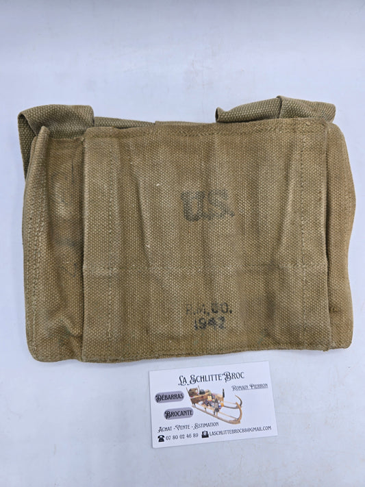 Portes chargeurs Thompson terrain RMCo. 1942 Laundry numbers. 3