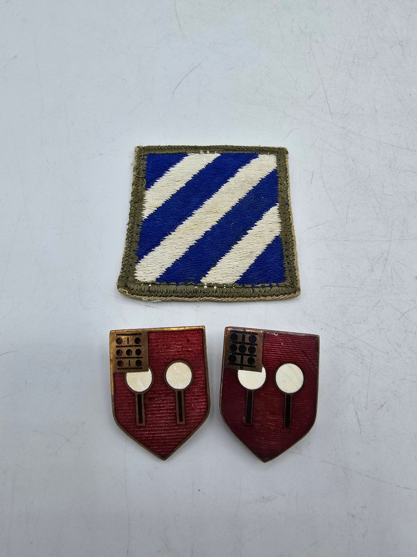 Lot x2 DIU crest 9th Field Artillery Bn WW2 3rd Infantry Division US Army 1944 Italy France Germagny