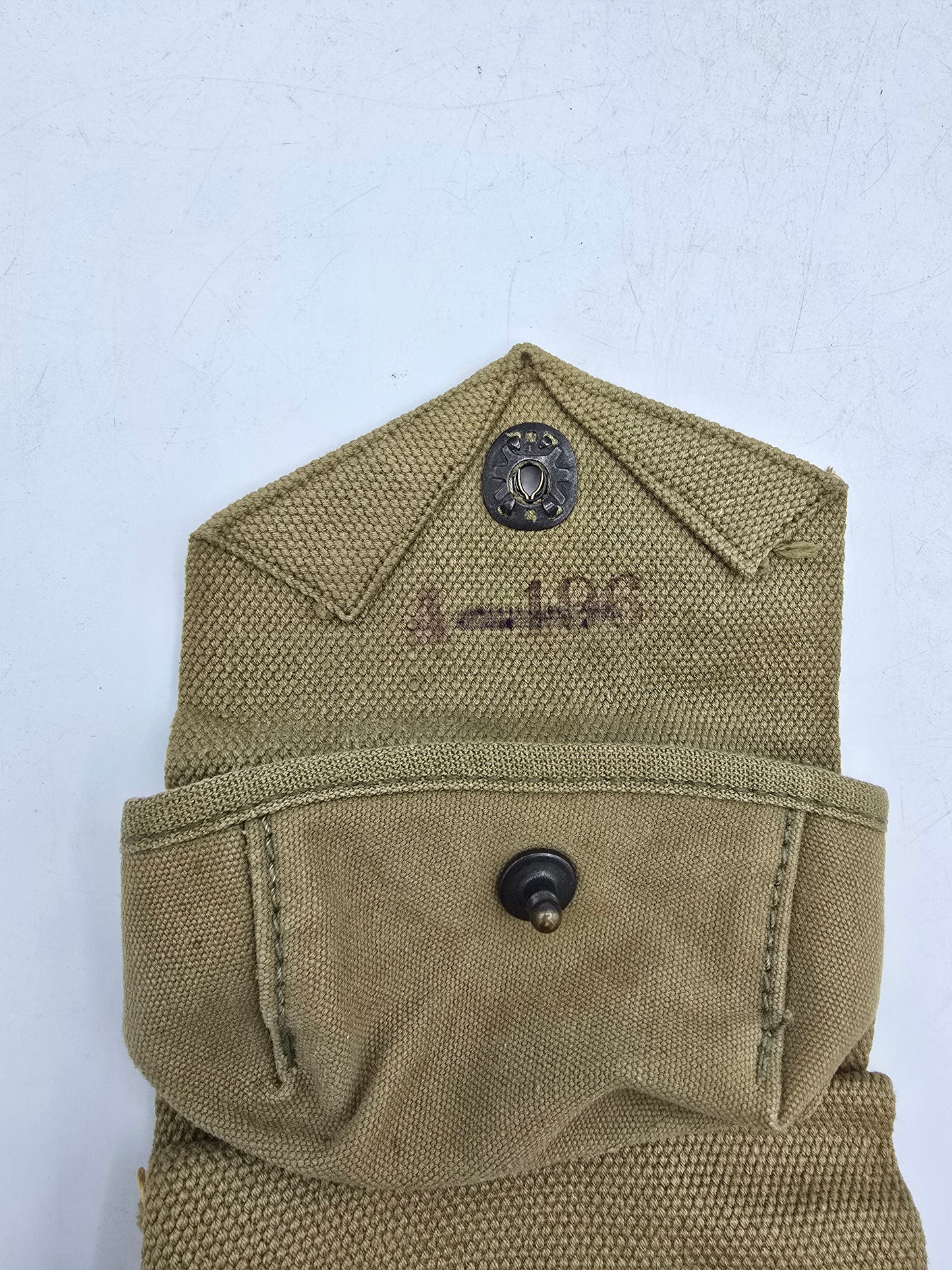 Pochette portes grenades 3 poches US WW2 Kadin 1944