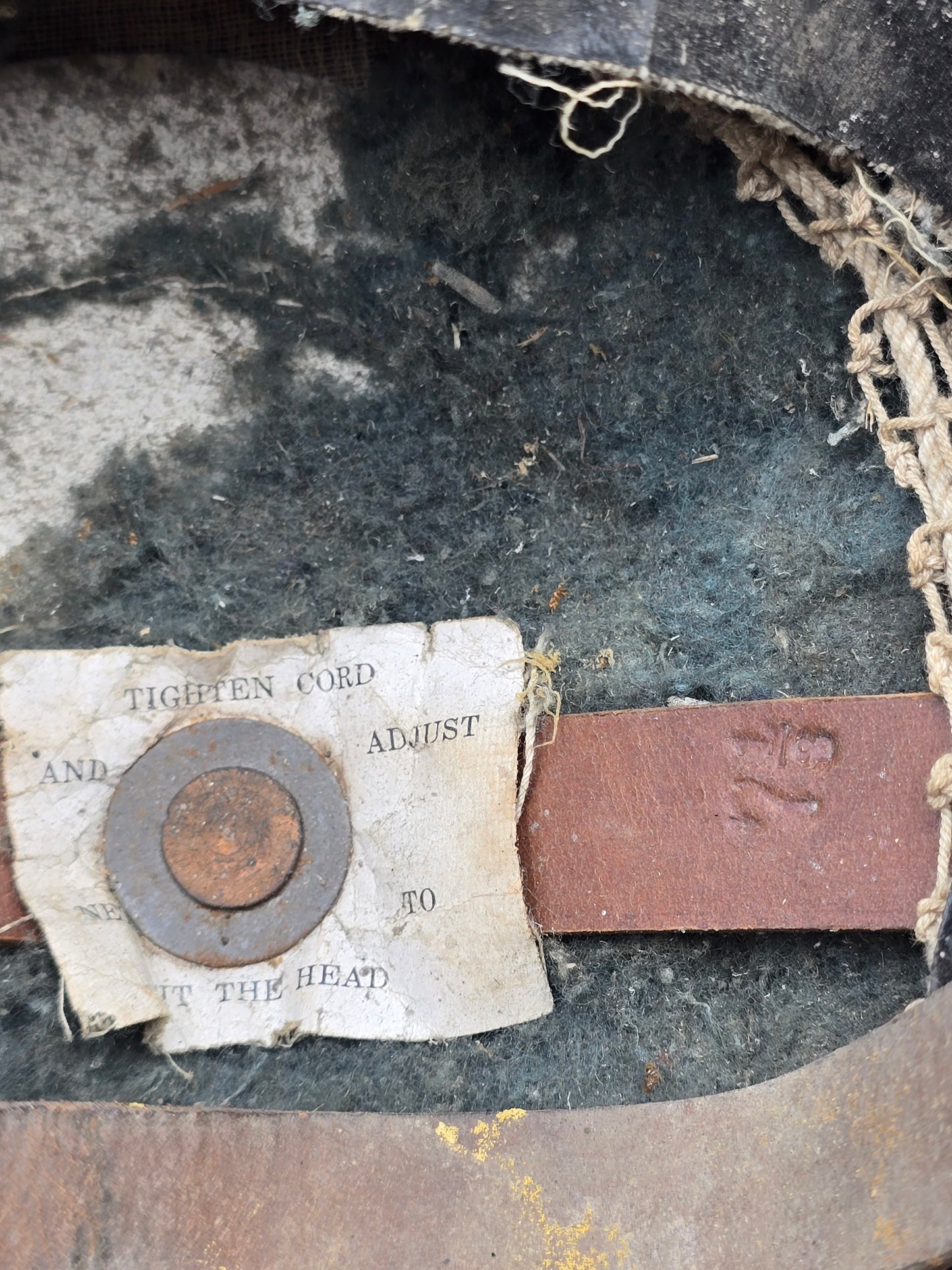 Casque US M1917 daté 1917 complet ZC188